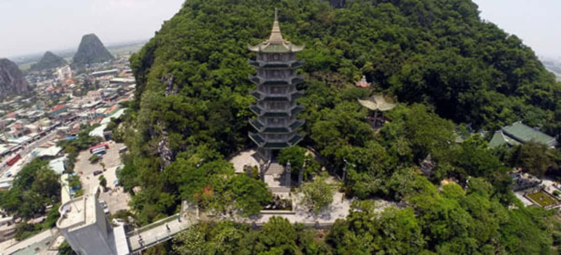 Non Nuoc石雕村是岘港最古老的手工艺村