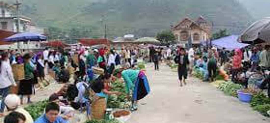 Buổi sáng ở chợ Lùi Hà Giang