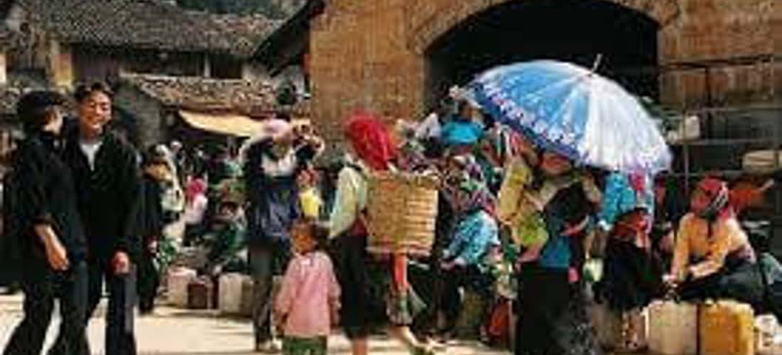 Ghé chợ Lùi ở phố cáo hà giang