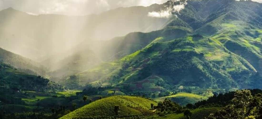 Du lịch khám phá núi Pha Luông