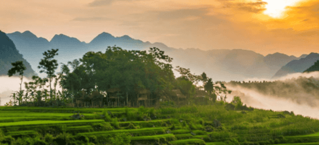 Hoàng hôn ở khu bảo tồn thiên nhiên Pù Luông