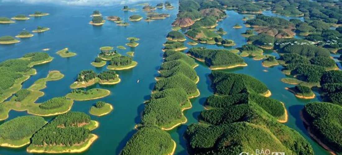 Khám phá vẻ đẹp của hồ Thác Bà