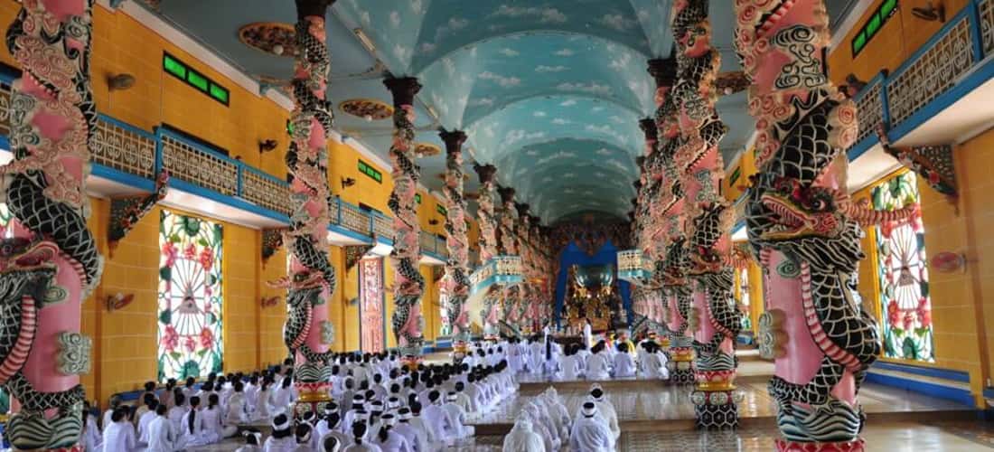 Kiến trúc độc đáo bên trong Tòa Thánh Tây Ninh