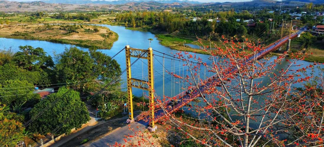 如果想去Kon Klor Kon Tum吊桥旅游,最好的时间是12月到次年3月,高地的旱季。