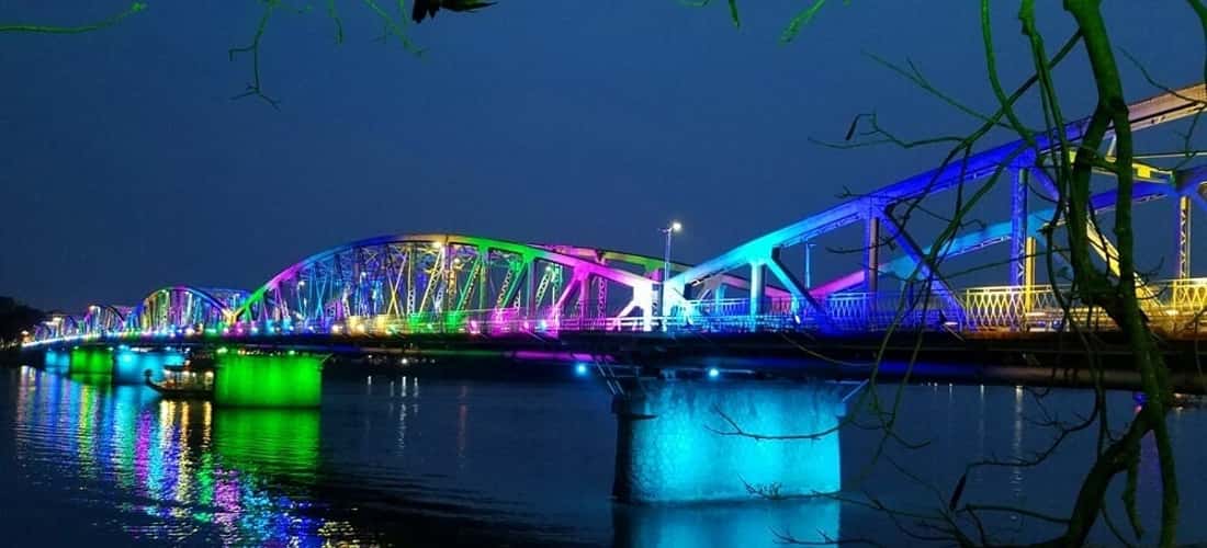 长田桥的夜晚