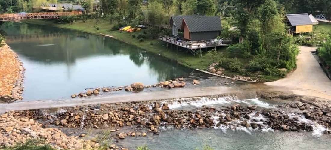 Với quy mô rộng lớn, nơi đây là một trang trại đẹp mắt và gần gũi với thiên nhiên.