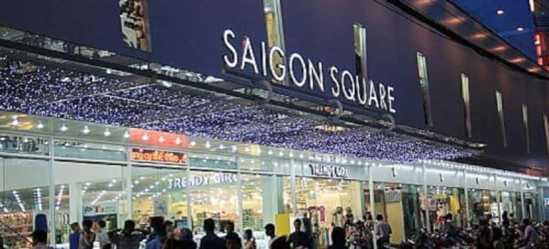 Sài Gòn Square vào buổi tối