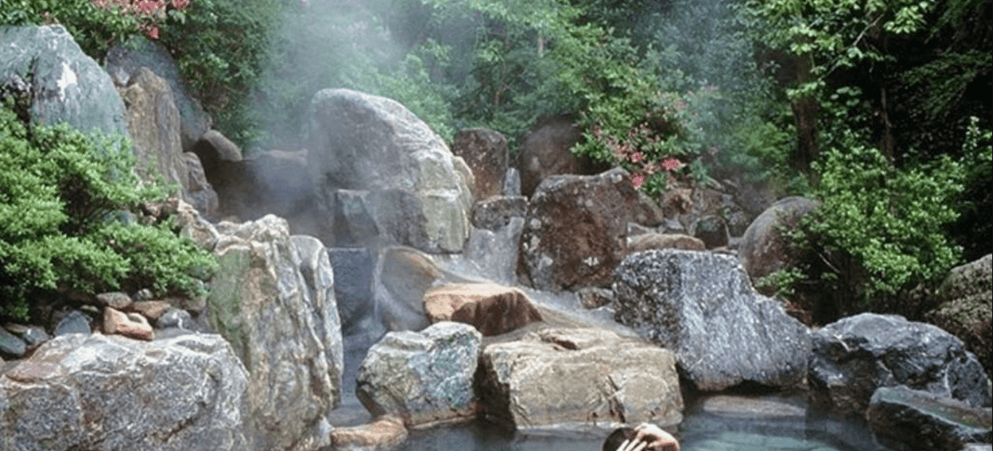 Hua Pe는 Dien Bien의 천연 온천입니다.