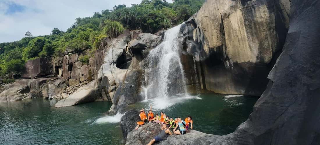 Đây là điểm đến hoang sơ xanh mát lý tưởng ngày hè.