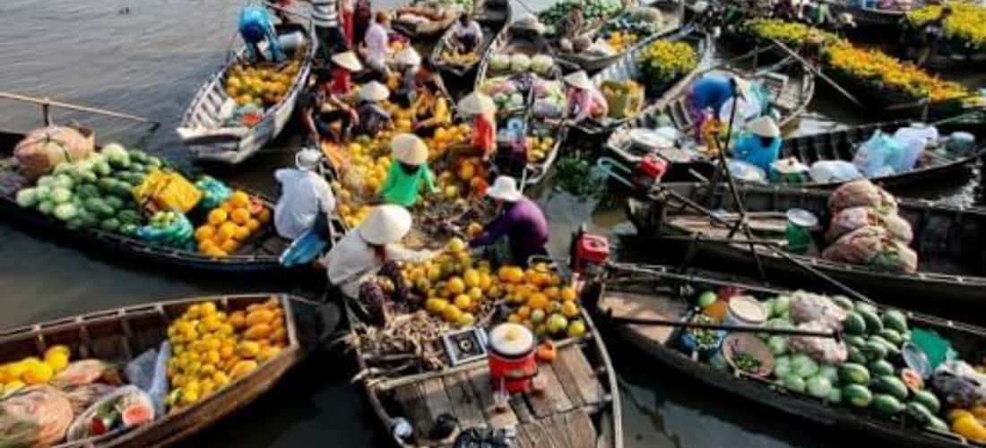 Ghé thăm chợ nổi Ngã Bảy nức tiếng Hậu Giang