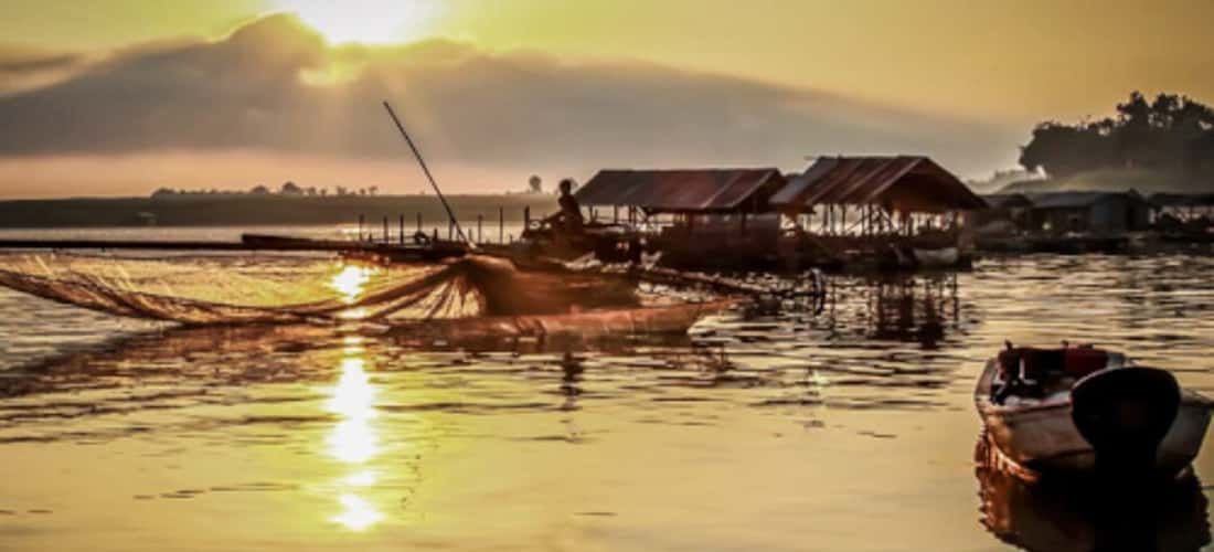 Cảnh đẹp lãng mạn ở Đầm Thị Tường