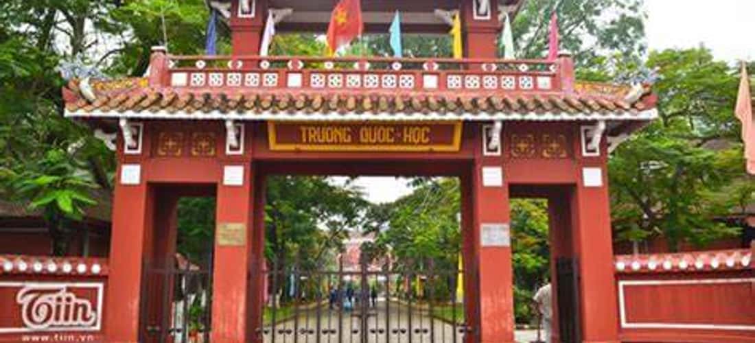 오늘 Quoc Hoc Hue 학교의 문