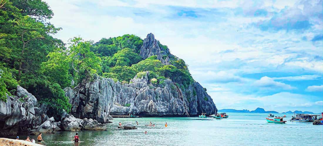 根据去Hon Nghe岛的经验，这个地方有很多你不能错过的著名目的地