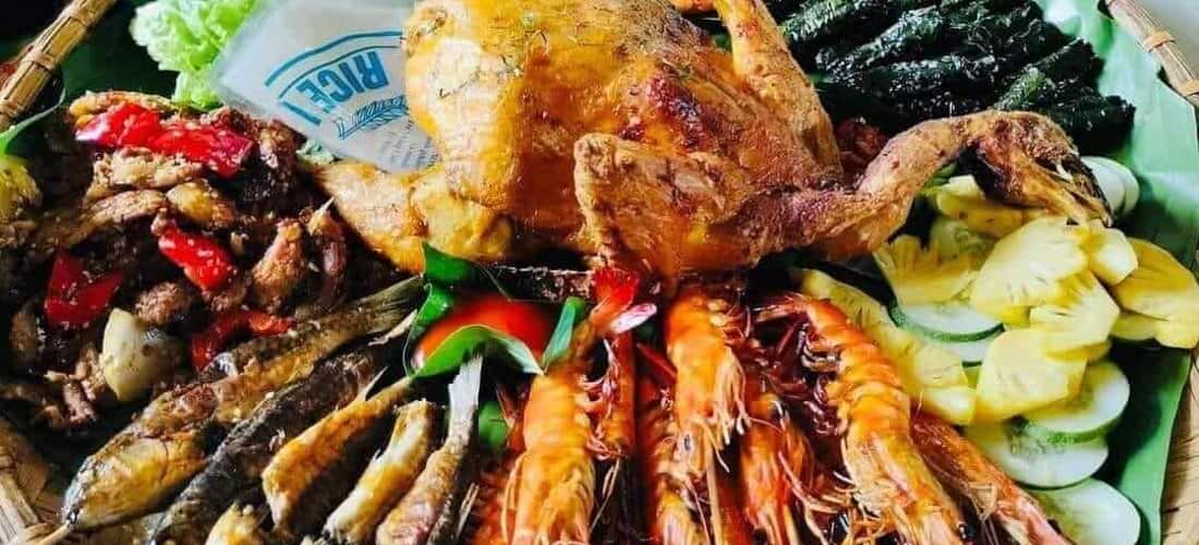 또한 Quang Ninh 산악 지역의 전형적인 요리를 즐길 기회도 있습니다.