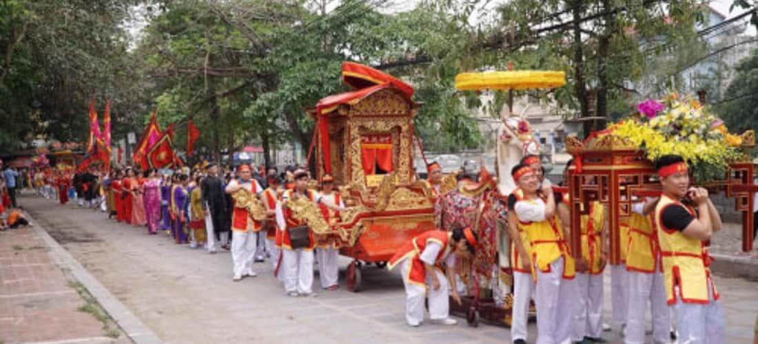 사원 축제를 하다
