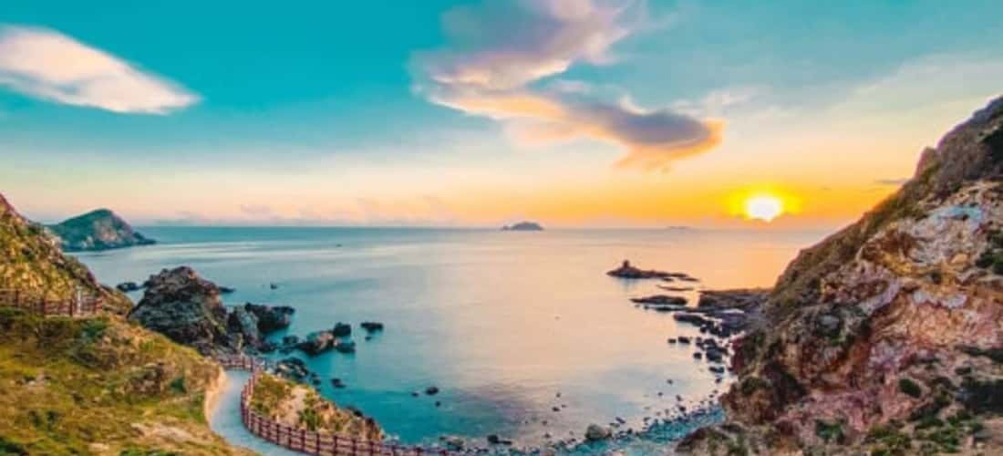 Bình minh ở Eo Gió