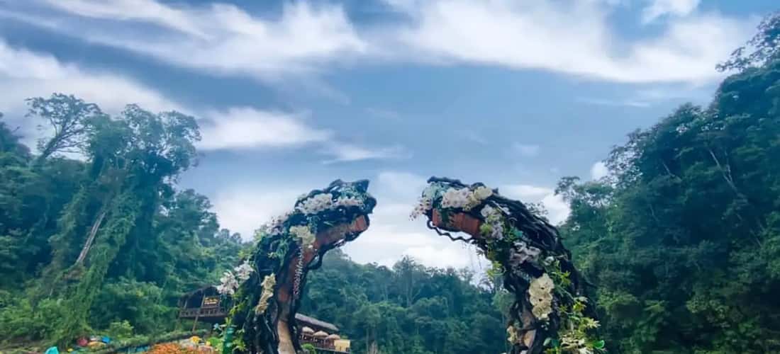 Đã check-in tại khu du lịch sinh thái Hoa Sơn Điền Trang thì chắc chắn không thể thiếu Xích đu Nguyệt Quế.