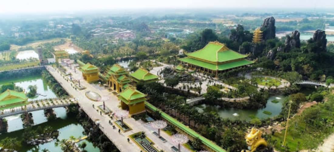 Khu du lịch Đại Nam nhìn từ trên cao