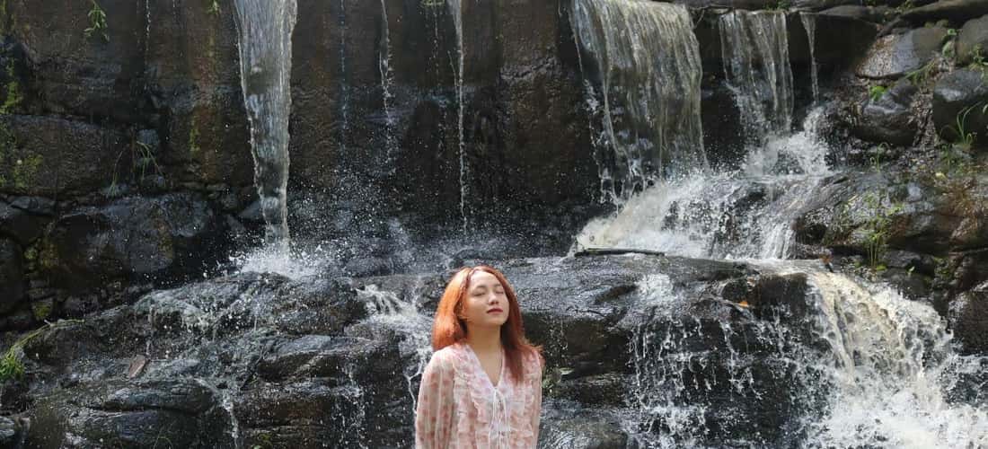 来到这里，你将完全沉浸在宁静的环境中，远离喧嚣的城市