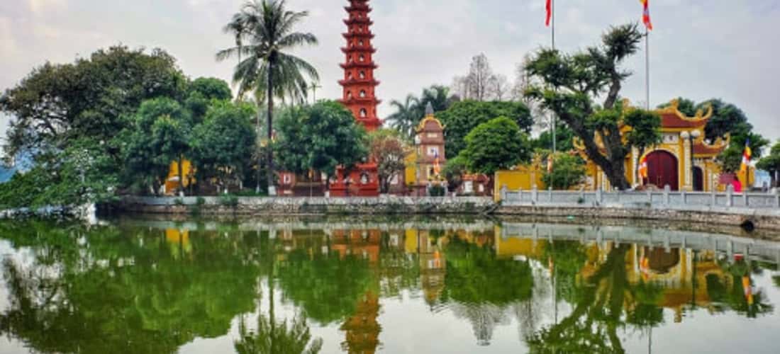 Tham quan du lịch chùa Trấn Quốc