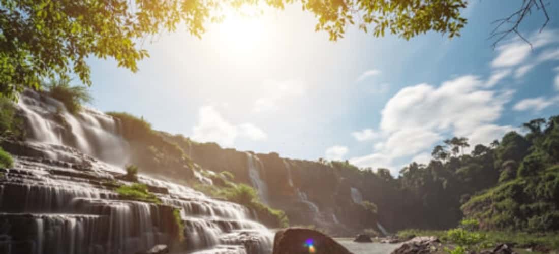Vẻ đẹp Thác Pongour vào buổi sáng