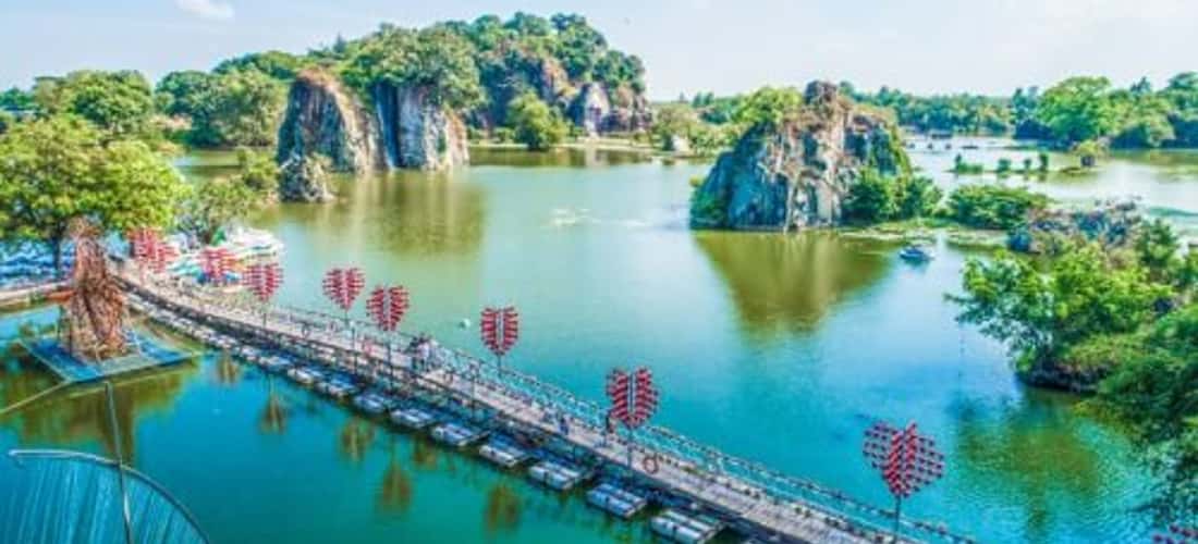 Đường đi vào khu du lịch Bửu Long