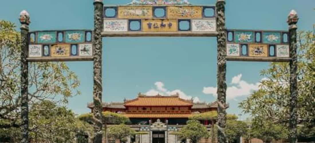 Tham quan hoàng thành cung đình một thời xa hoa - Đại Nội Huế
