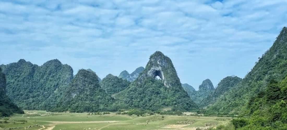 Quang cảnh tại Núi Mắt Thần