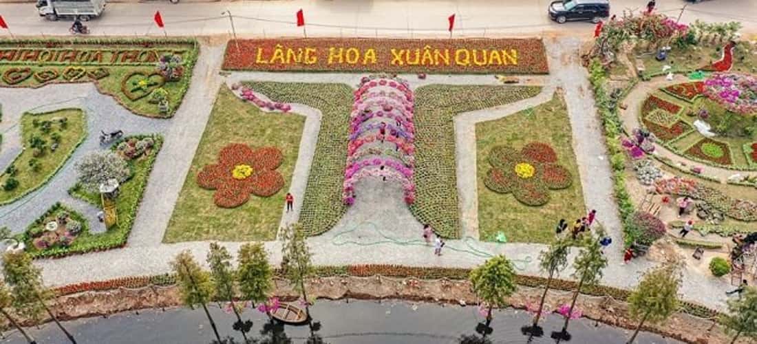 Xuan Quan Flower Village的明亮图片。