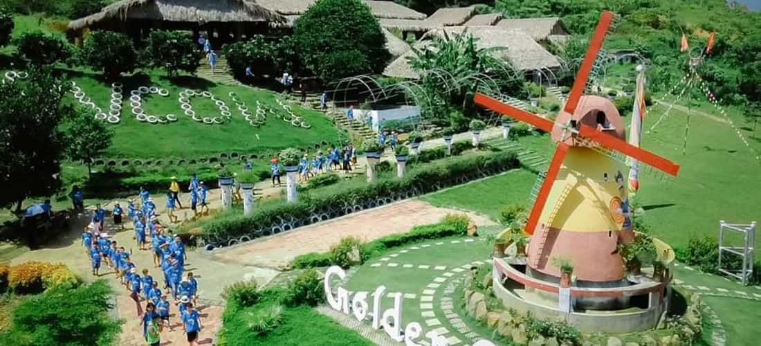 Nông trại Golden Cow nằm ở địa bàn thông Minh Quốc thuộc xã Lương Sơn huyện Thường Xuân, cách trung tâm thành phố Thanh Hóa 60km.