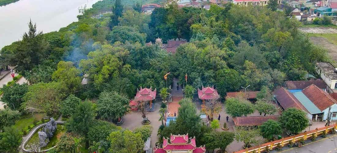 Ghé thăm đền Chế thắng phu nhân Nguyễn Thị Bích Châu