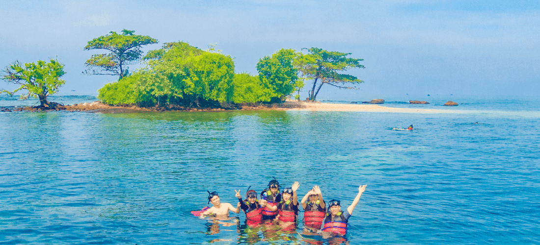 ToyBow位于Phu Quoc岛的西部,位于基恩·吉安(Kien Giang)省的Ganh dau cumince。