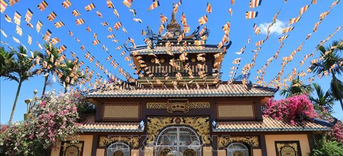最近,Buu Minh Pagoda已成为Gia Lai著名的精神旅游胜地之一。