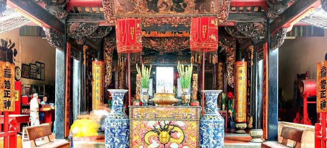 庙宇覆盖寺庙的Ong是一个令人印象深刻的精神旅游坐标,与独特的皇家建筑
