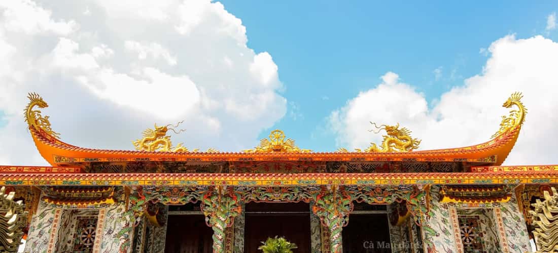 Zen Lam Pagoda位于东部的Ca Mau City市中心约9公里处,是该国最南端的著名精神旅游目的地