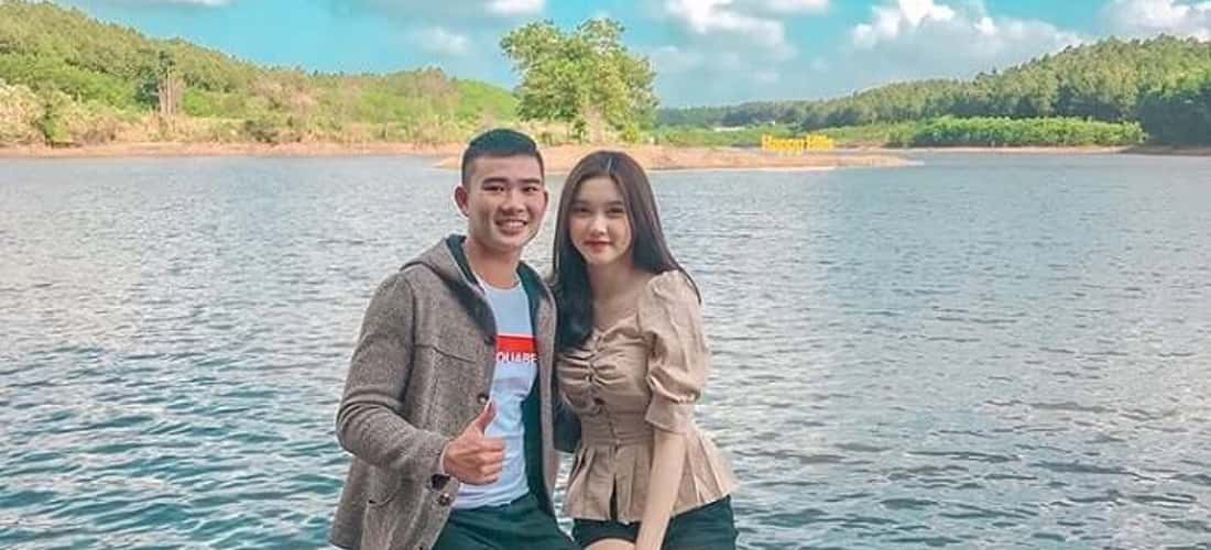 这个位置也是夫妻的首选,可以为自己提供一套美丽而有意义的照片