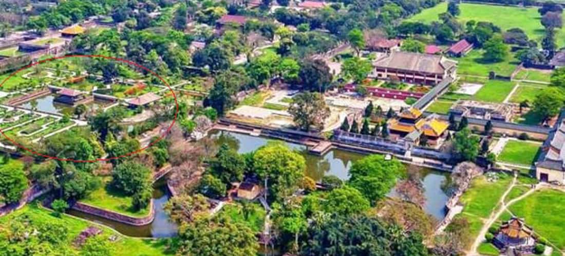 Hiện nay khu vườn này thuộc phường Thuận Thành, TP Huế, tỉnh Thừa Thiên Huế.