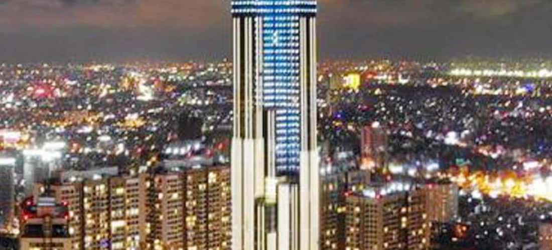 Landmark 81的总设计高度高达461.2m，占地81个地板和3个地下室，总面积为141,200m2。