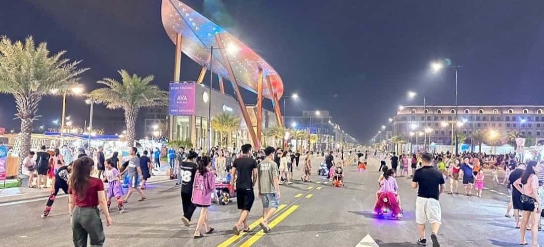 Dong Hoi Quang Binh的步行街 - 超级有趣而轻松的空间