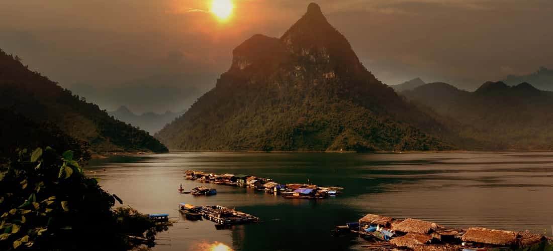 Nui de Eco -Tourism Area -Heaven Gate的自然区域约为320公顷，其中山区为200公顷，天门区域为120公顷。