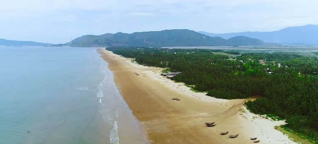 KY Ninh Beach -Hon Ngoc在自然美女中唱歌