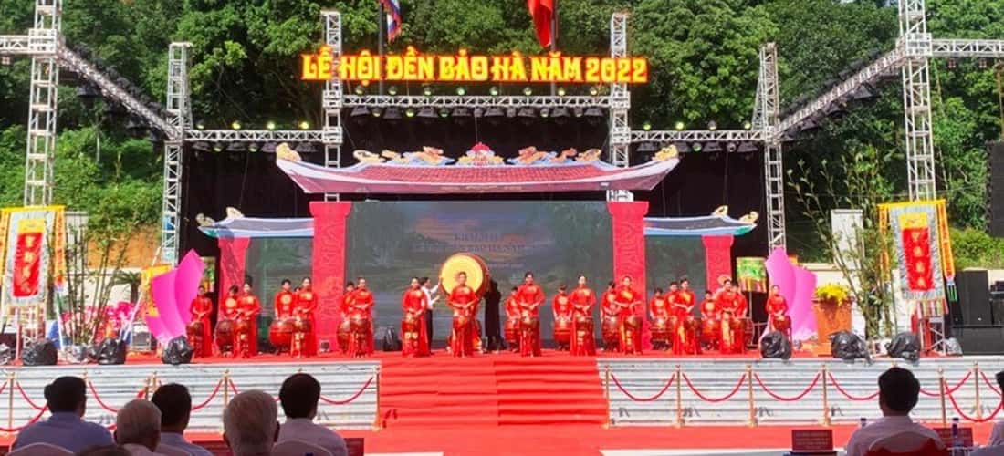 Lễ hội Đền Ông Hoàng Bảy diễn ra vào ngày 17/7 Âm lịch hàng năm