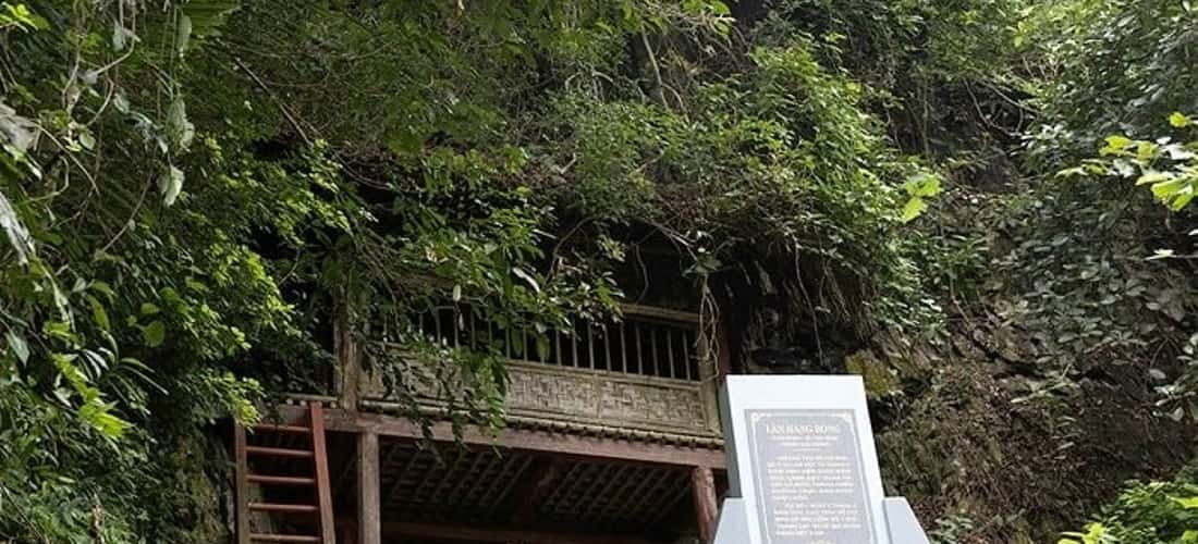 봉 동굴 유물(Tuyen Quang)