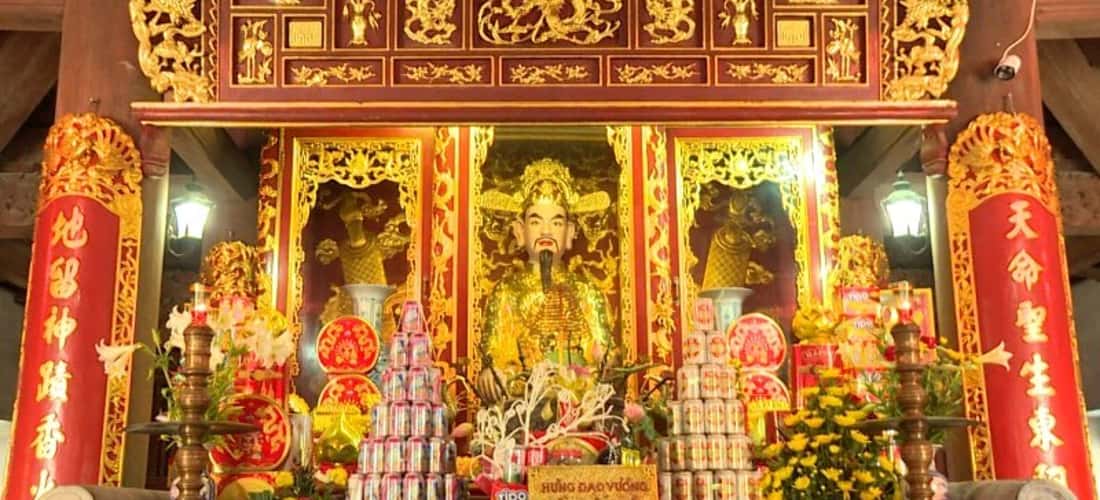 Đền Trần có các họa tiết được chạm khắc một cách tỉ mỉ