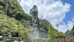 Monument to Youth Volunteers - Happiness Road