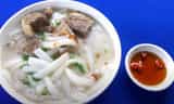 Món Bánh Canh Bột Xắt Vịt Xiêm: Nét Tinh Tế Từ Sợi Bột Thủ Công Khéo Léo