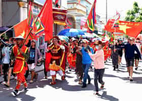 Quan Lan Communal House Festival