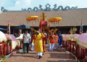 Tra Co communal house festival