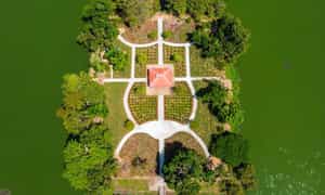 Tinh Tam Lake是位于古都中心和顺化人民心中的一个清新而有吸引力的空间。