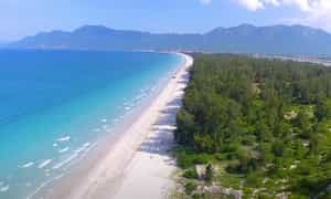 Bãi biển Dốc Lết ở Nha Trang